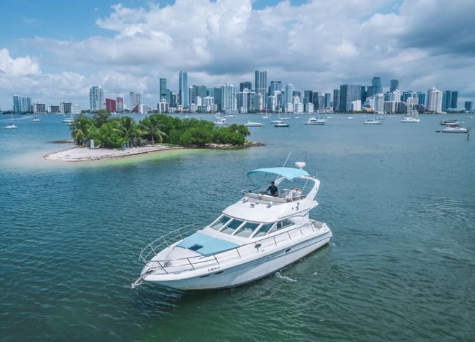 Sea Ray 45 Flybridge
