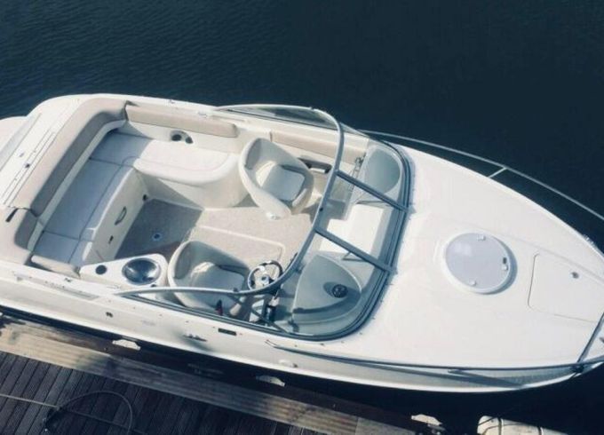 Bayliner Marine 702