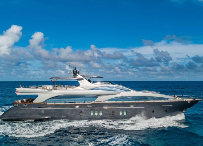 Azimut TAIL LIGHTS