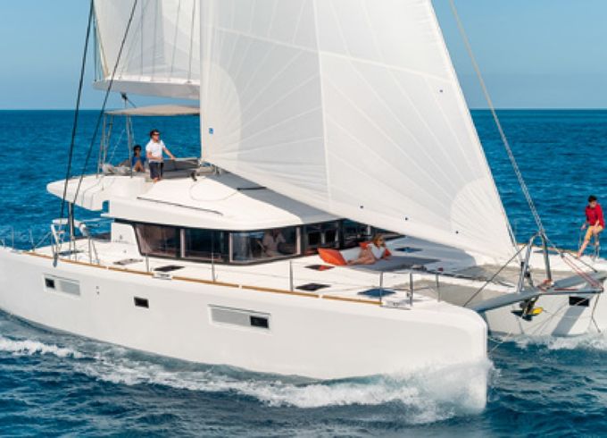 Lagoon 52