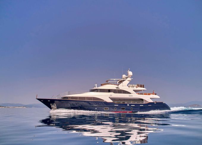 Benetti OPTION B