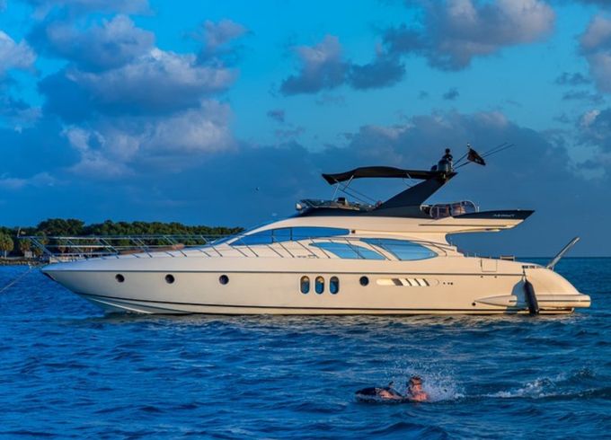 Azimut 62 Fly