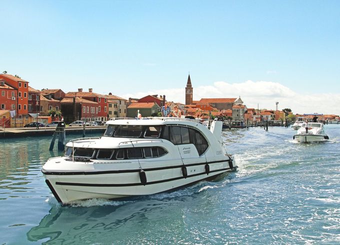 Houseboat Holidays Italia S.R.L. Minuetto 6