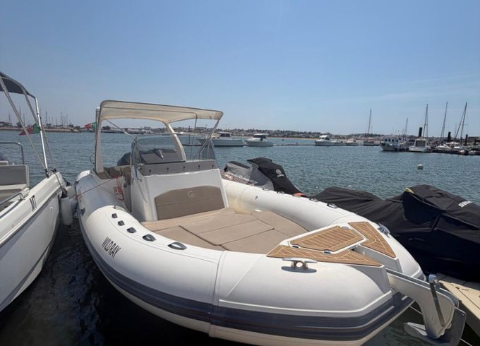Capelli Tempest 850