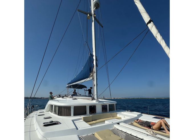 Lagoon 44