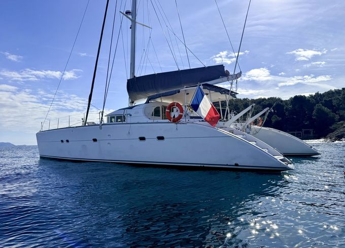 Lagoon 570