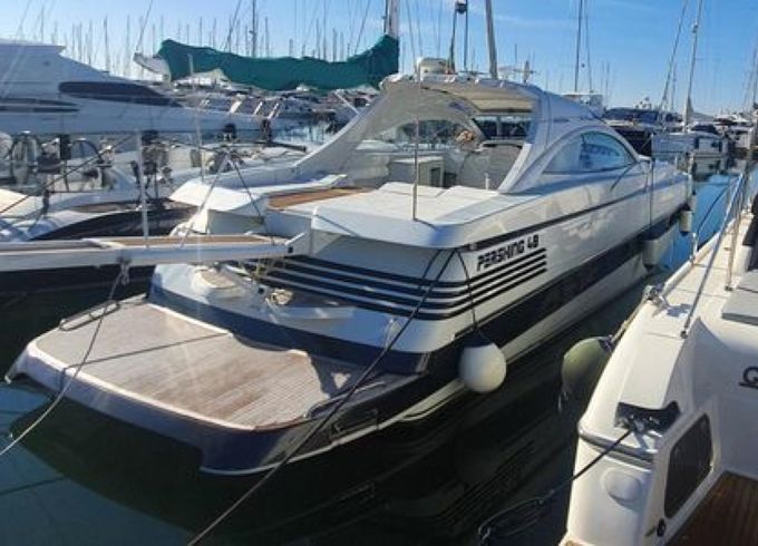Pershing 48