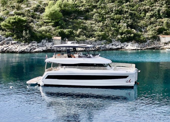 Fountaine Pajot My 44