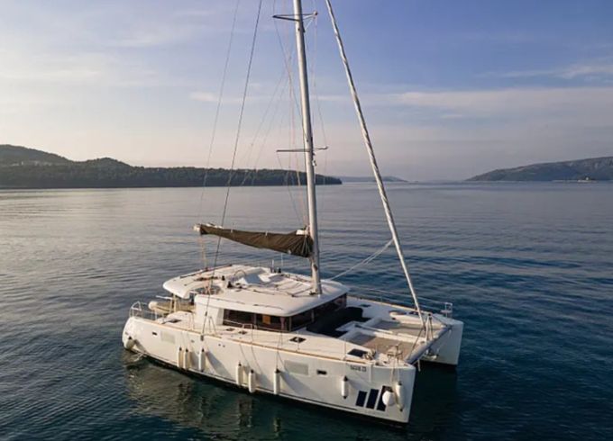 Lagoon 450 F