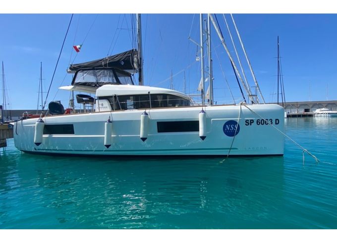 Lagoon 40