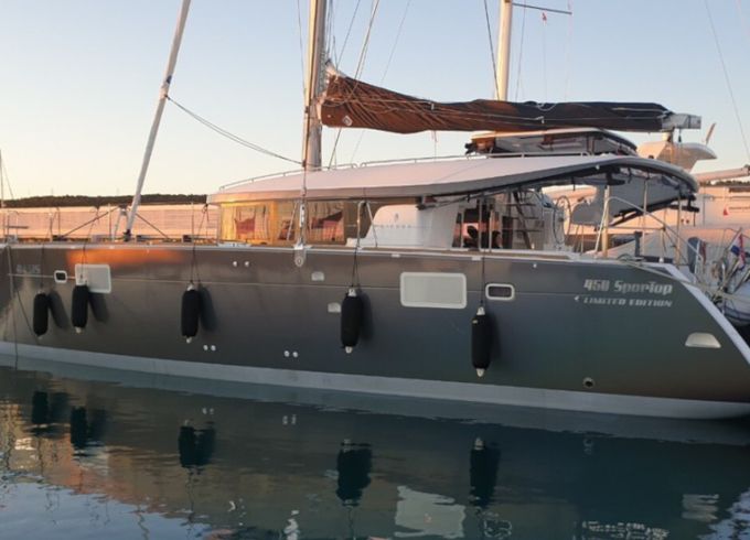 Lagoon 450 Sport Top