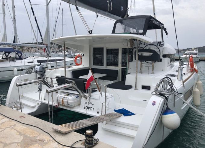 Lagoon 40