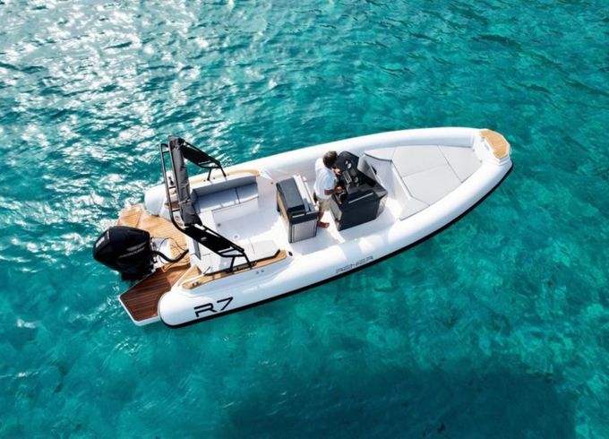 Renier R7 Tourer