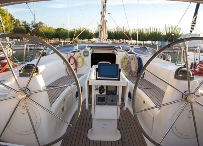 Bavaria 44