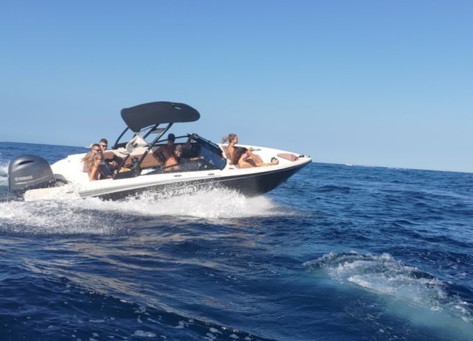 Glastron GT 200