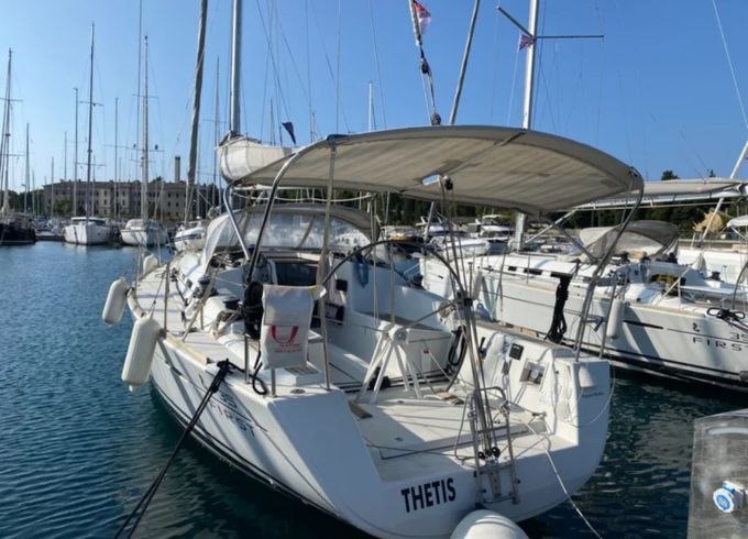 Bénéteau First 35