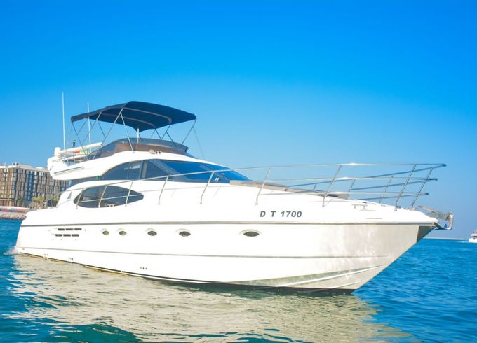 Azimut 52