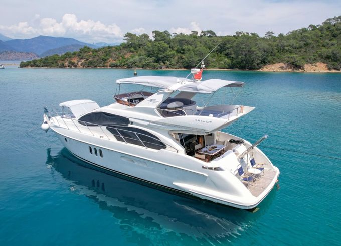 Azimut 55 Fly