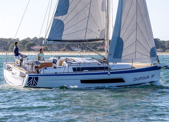 74 DUFOUR 37