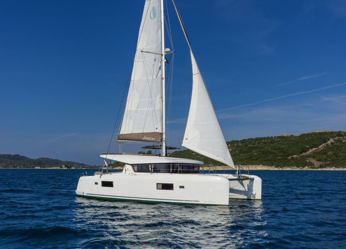 Lagoon 42