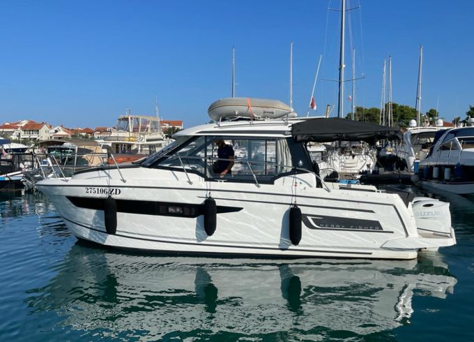 Jeanneau Merry Fisher 895
