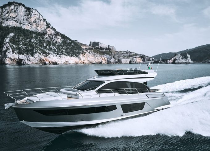 Azimut 53 Fly