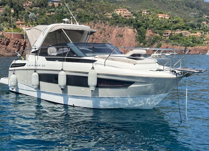 Jeanneau Leader 30