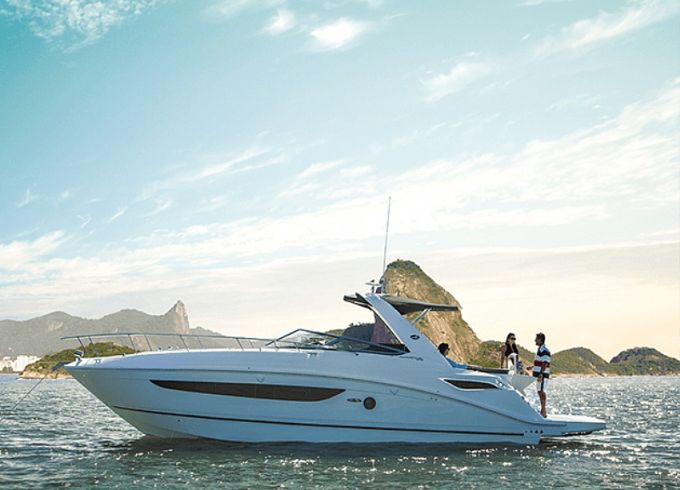 Sea Ray 37