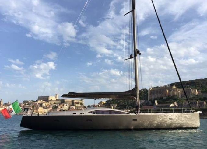 Yacht 2000 WIZARD