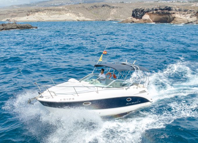 Maxum 2700 SE