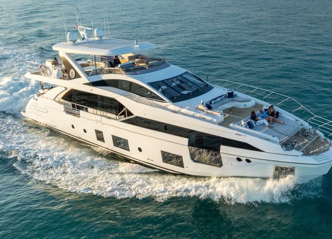 Azimut 4 PLAY