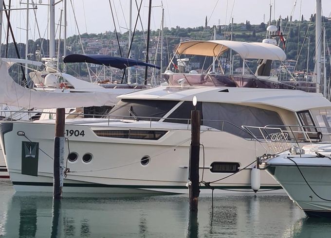 Greenline Yachts Greenline 48 Fly