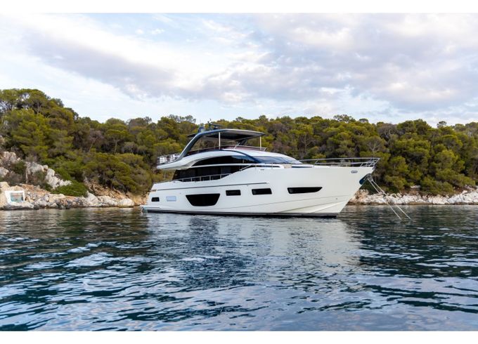 Princess Y85