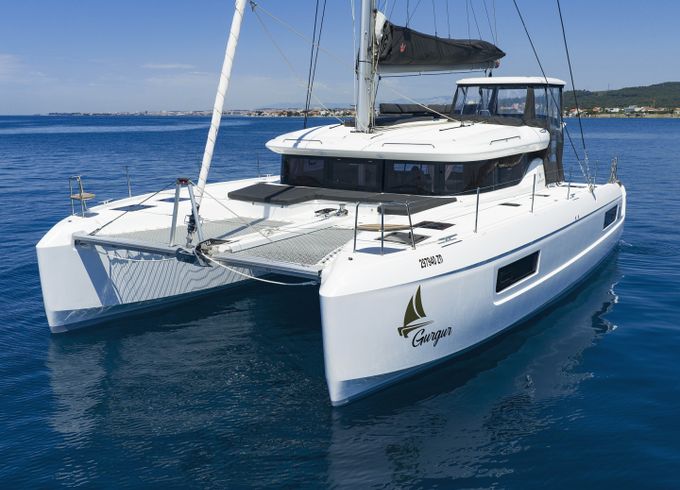 Lagoon 43