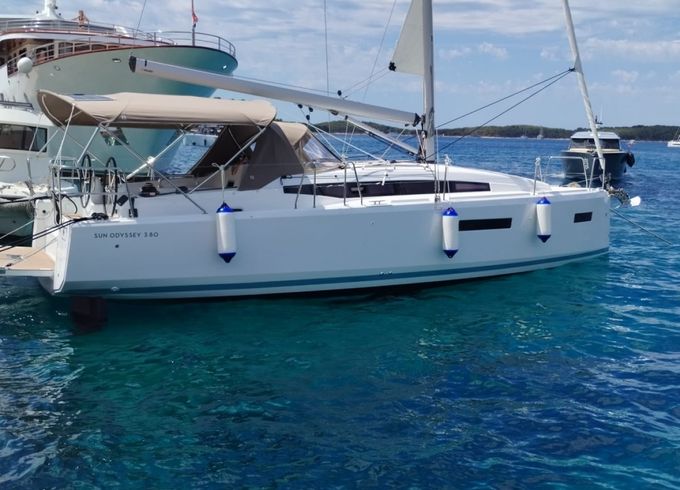 Jeanneau Sun Odyssey 380