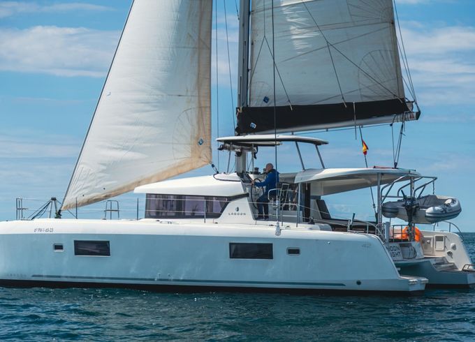 Lagoon 42