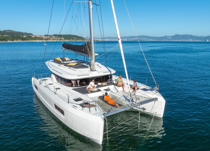 Lagoon 43