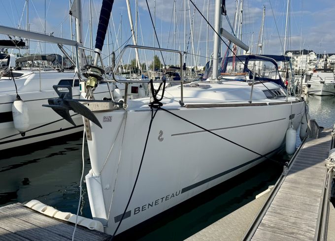 Bénéteau Oceanis 37