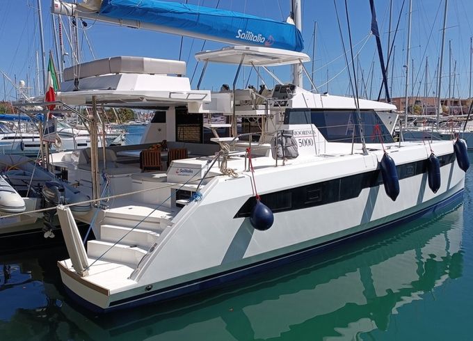 Leopard Catamarans / Robertson & Caine Leopard 50 - 5 + 1 cab