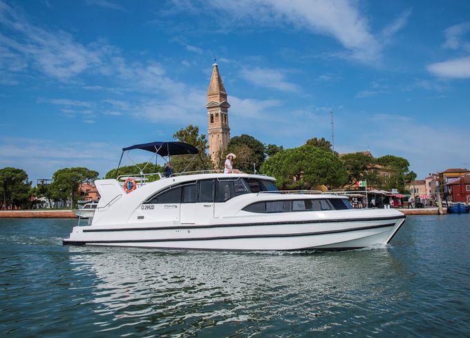 Houseboat Holidays Italia S.R.L. Minuetto 8