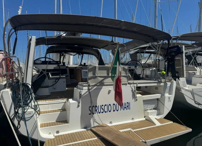 Dufour 470