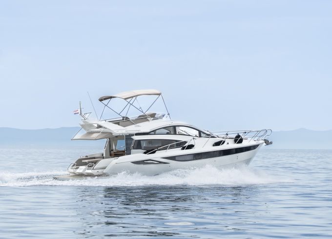 Galeon 430 Skydeck