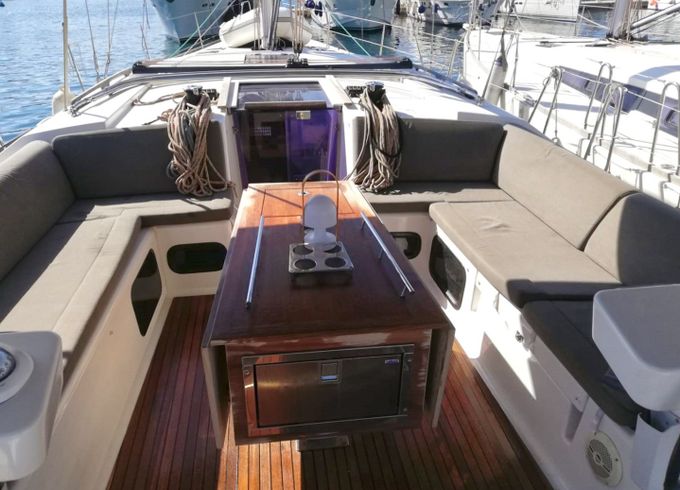 Dufour 520 GL (5 Cab.)