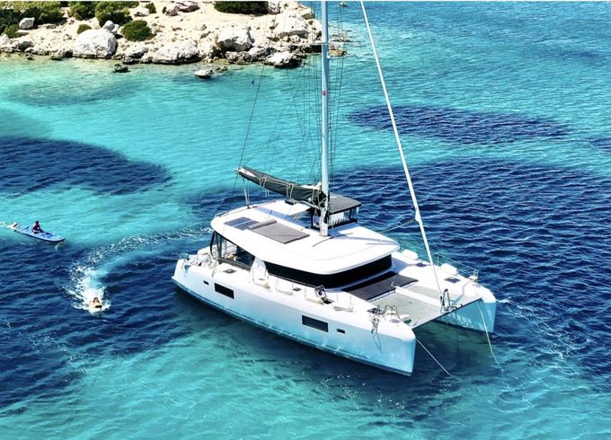 Lagoon 42