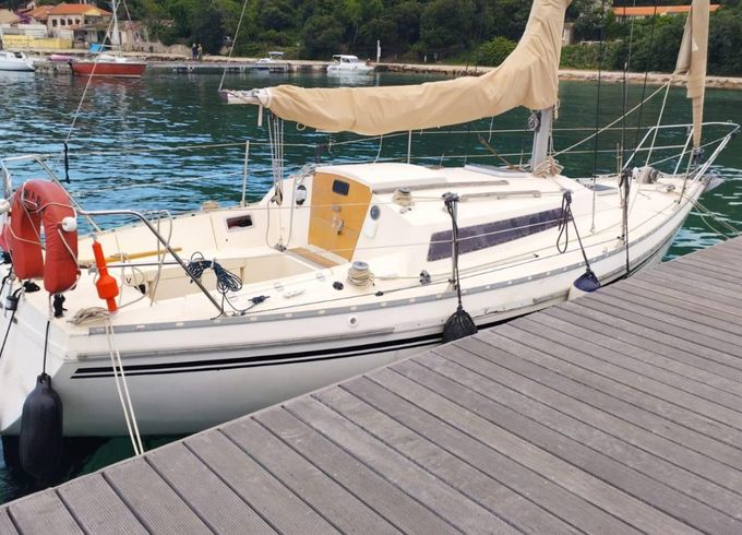 Jeanneau Aquila