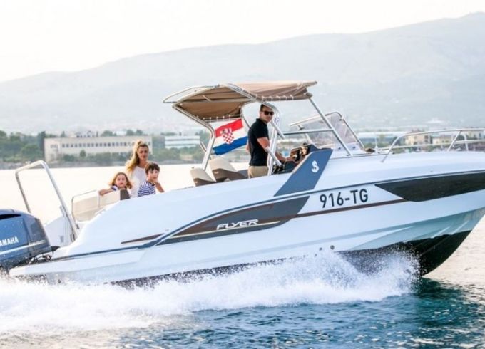 Bénéteau Flyer 7.7 SUNdeck