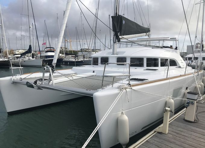 Lagoon 380