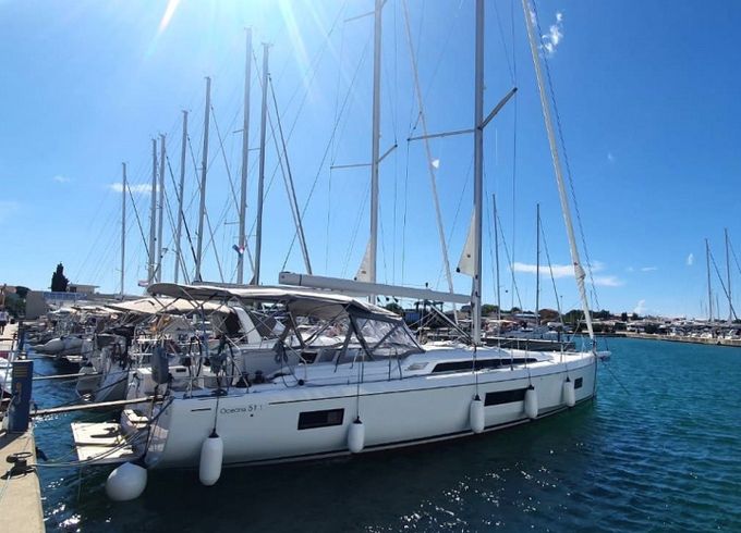 Bénéteau Oceanis 51.1