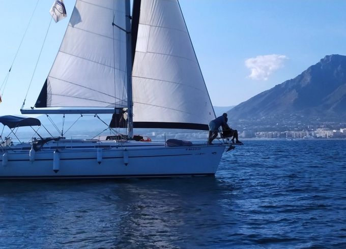 Bavaria 350