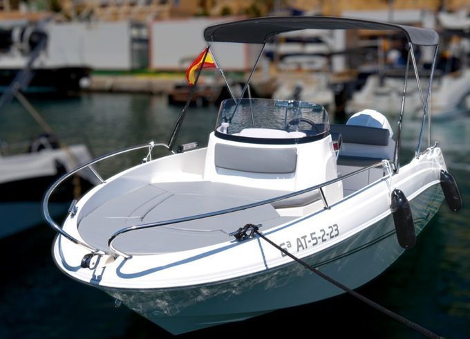 AM Yacht EGO 600CS